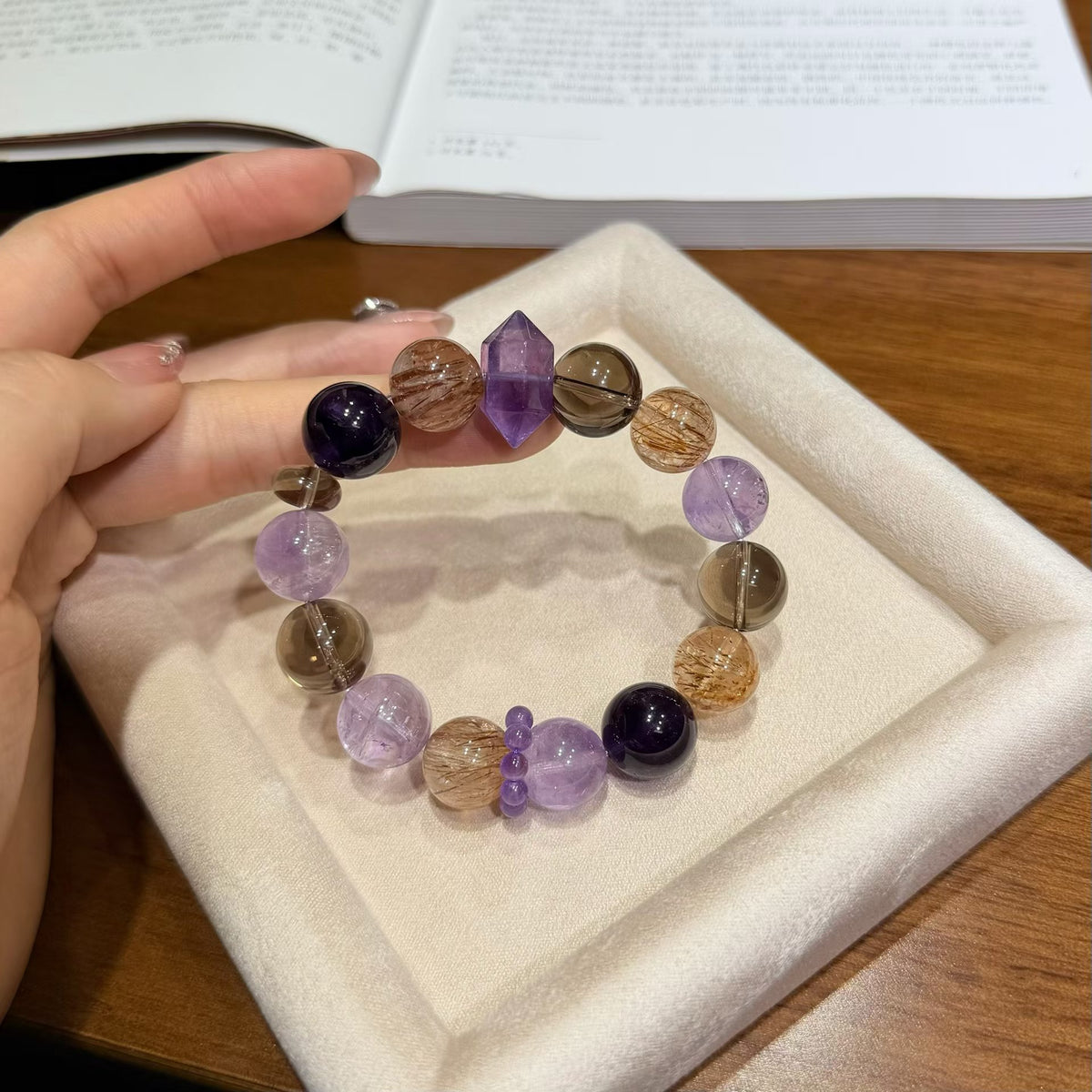 Violet Mist &amp; Golden Thread Crystal Bracelet (14mm)