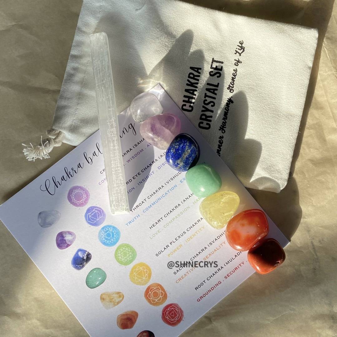 Classic 7 Chakra Crystal Healing Gift Set - Natural Tumbled Stones, Selenite Wand &amp; Canvas Pouch Box